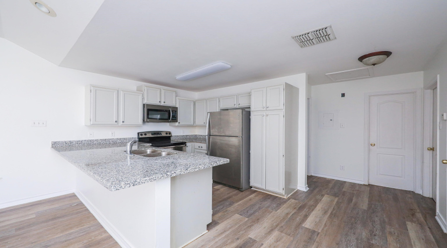 752 Buffalo Ct, LAREDO, Texas 78045, 3 Bedrooms Bedrooms, 5 Rooms Rooms,2 BathroomsBathrooms,Residential,For Rent,752 Buffalo Ct,20255420