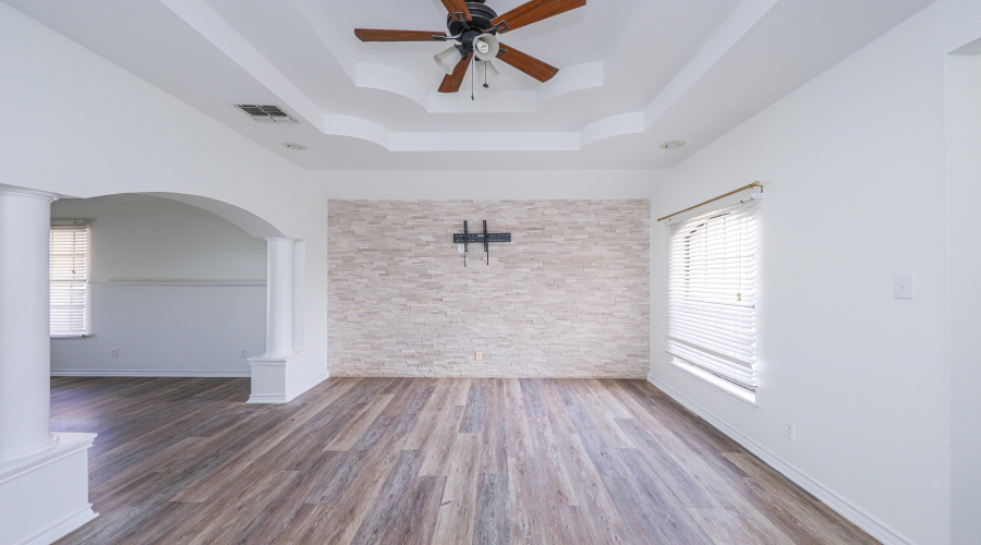 752 Buffalo Ct, LAREDO, Texas 78045, 3 Bedrooms Bedrooms, 5 Rooms Rooms,2 BathroomsBathrooms,Residential,For Rent,752 Buffalo Ct,20255420