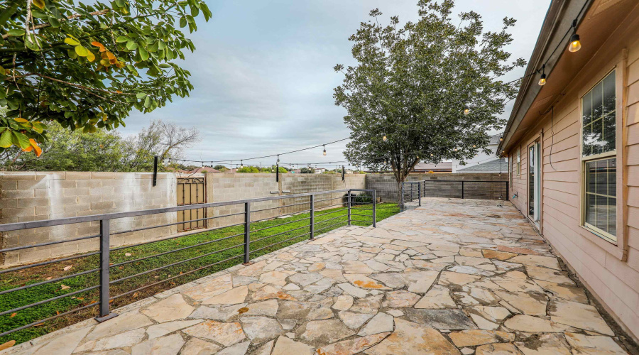 9001 Taiga Ct, LAREDO, Texas 78045, 3 Bedrooms Bedrooms, 7 Rooms Rooms,2 BathroomsBathrooms,Residential,For Rent,9001 Taiga Ct,20255422