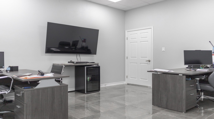 119 North America Rd., LAREDO, Texas 78045, 1 Bedroom Bedrooms, 51 Rooms Rooms,2 BathroomsBathrooms,Commercial/industrial,For Sale,119 North America Rd.,20255410