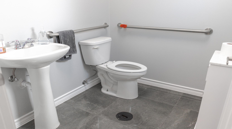 119 North America Rd., LAREDO, Texas 78045, 1 Bedroom Bedrooms, 51 Rooms Rooms,2 BathroomsBathrooms,Commercial/industrial,For Sale,119 North America Rd.,20255410