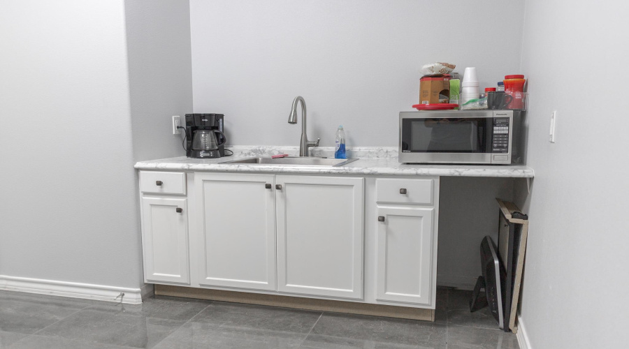 119 North America Rd., LAREDO, Texas 78045, 1 Bedroom Bedrooms, 51 Rooms Rooms,2 BathroomsBathrooms,Commercial/industrial,For Sale,119 North America Rd.,20255410