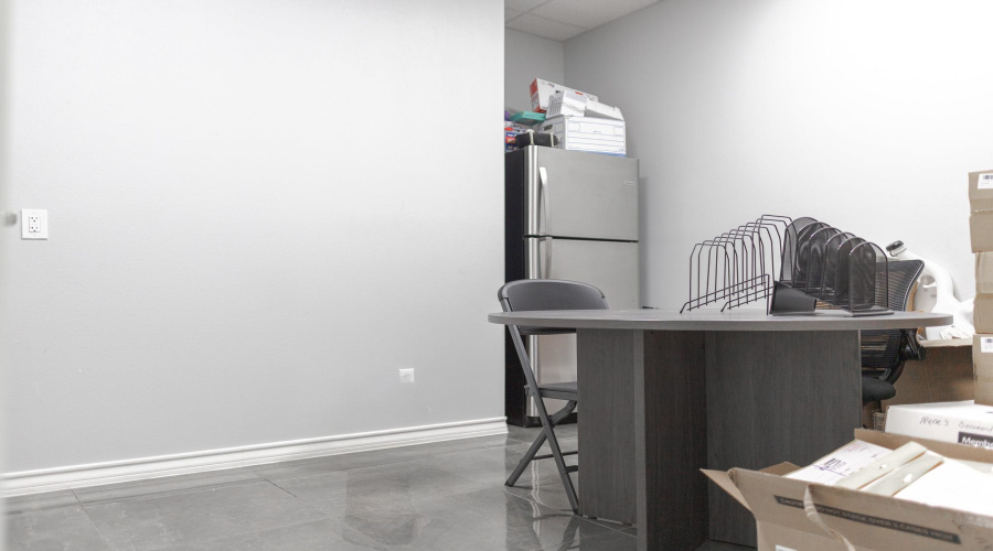 119 North America Rd., LAREDO, Texas 78045, 1 Bedroom Bedrooms, 51 Rooms Rooms,2 BathroomsBathrooms,Commercial/industrial,For Sale,119 North America Rd.,20255410