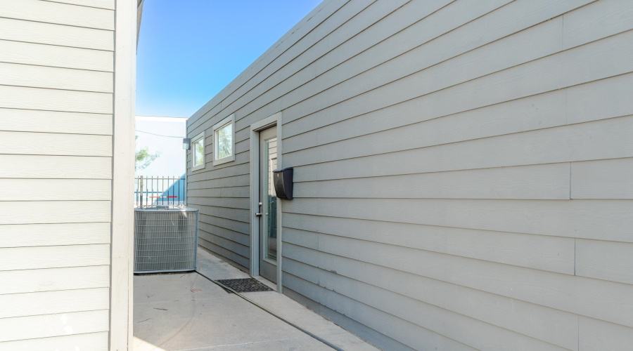 119 North America Rd., LAREDO, Texas 78045, 1 Bedroom Bedrooms, 51 Rooms Rooms,2 BathroomsBathrooms,Commercial/industrial,For Sale,119 North America Rd.,20255410