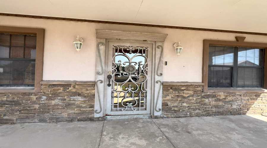 1106 Elm St, Zapata, Texas 78076, 2 Bedrooms Bedrooms, 4 Rooms Rooms,2 BathroomsBathrooms,Residential,For Sale,1106 Elm St,20252206