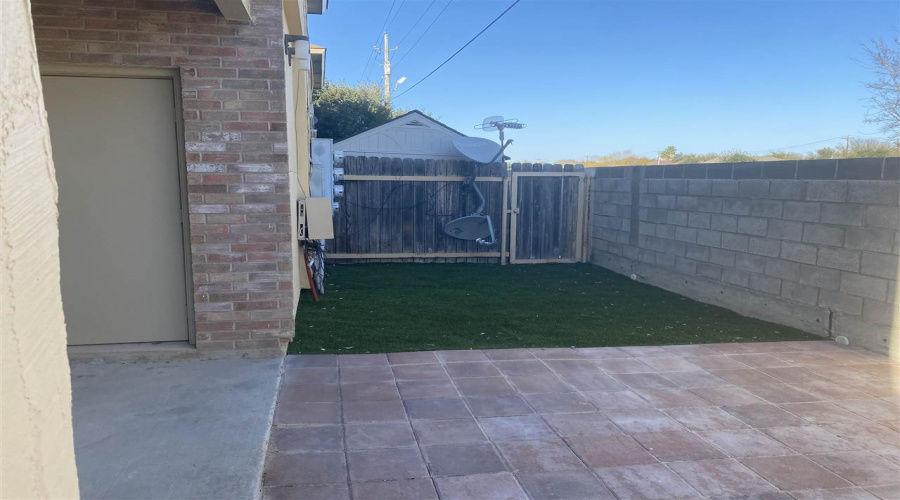 9903 Crystal Ct, LAREDO, Texas 78045, 2 Bedrooms Bedrooms, 5 Rooms Rooms,2 BathroomsBathrooms,Residential,For Rent,9903 Crystal Ct,20255427