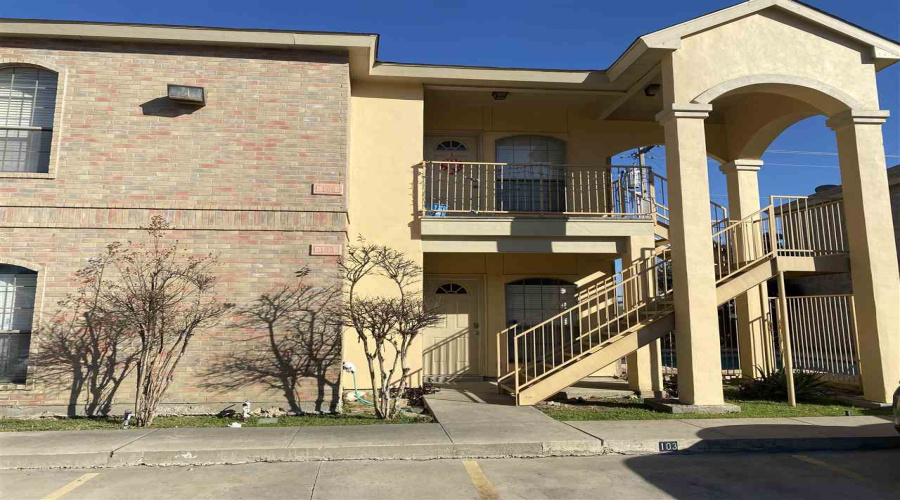 9903 Crystal Ct, LAREDO, Texas 78045, 2 Bedrooms Bedrooms, 5 Rooms Rooms,2 BathroomsBathrooms,Residential,For Rent,9903 Crystal Ct,20255427