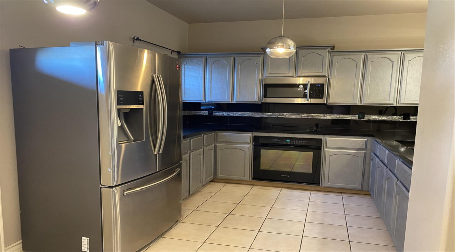 9903 Crystal Ct, LAREDO, Texas 78045, 2 Bedrooms Bedrooms, 5 Rooms Rooms,2 BathroomsBathrooms,Residential,For Rent,9903 Crystal Ct,20255427