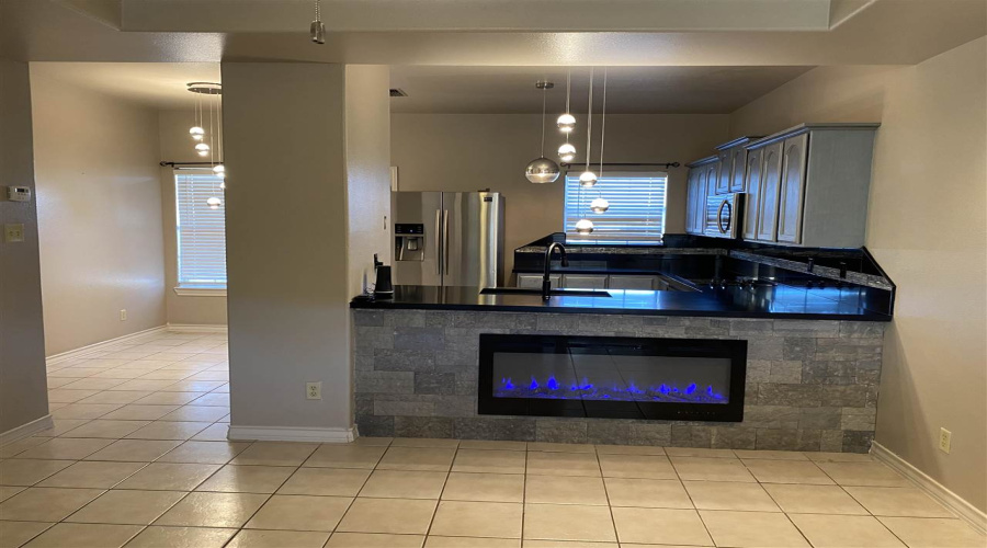 9903 Crystal Ct, LAREDO, Texas 78045, 2 Bedrooms Bedrooms, 5 Rooms Rooms,2 BathroomsBathrooms,Residential,For Rent,9903 Crystal Ct,20255427