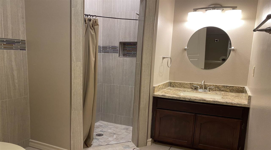 9903 Crystal Ct, LAREDO, Texas 78045, 2 Bedrooms Bedrooms, 5 Rooms Rooms,2 BathroomsBathrooms,Residential,For Rent,9903 Crystal Ct,20255427