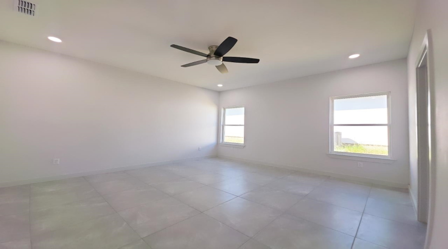 2314 Mango Rd., LAREDO, Texas 78046, 3 Bedrooms Bedrooms, 5 Rooms Rooms,2 BathroomsBathrooms,Residential,For Sale,2314 Mango Rd.,20255429