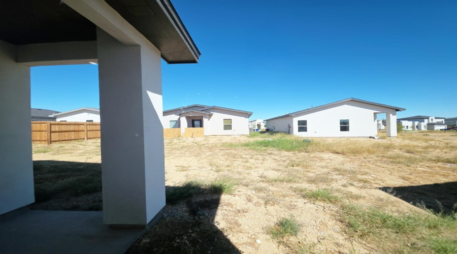 2314 Mango Rd., LAREDO, Texas 78046, 3 Bedrooms Bedrooms, 5 Rooms Rooms,2 BathroomsBathrooms,Residential,For Sale,2314 Mango Rd.,20255429