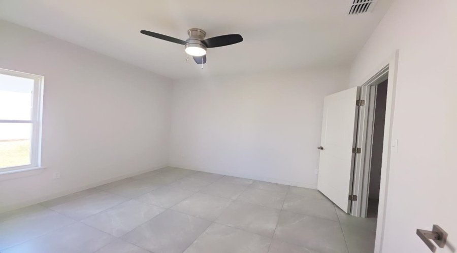 2314 Mango Rd., LAREDO, Texas 78046, 3 Bedrooms Bedrooms, 5 Rooms Rooms,2 BathroomsBathrooms,Residential,For Sale,2314 Mango Rd.,20255429