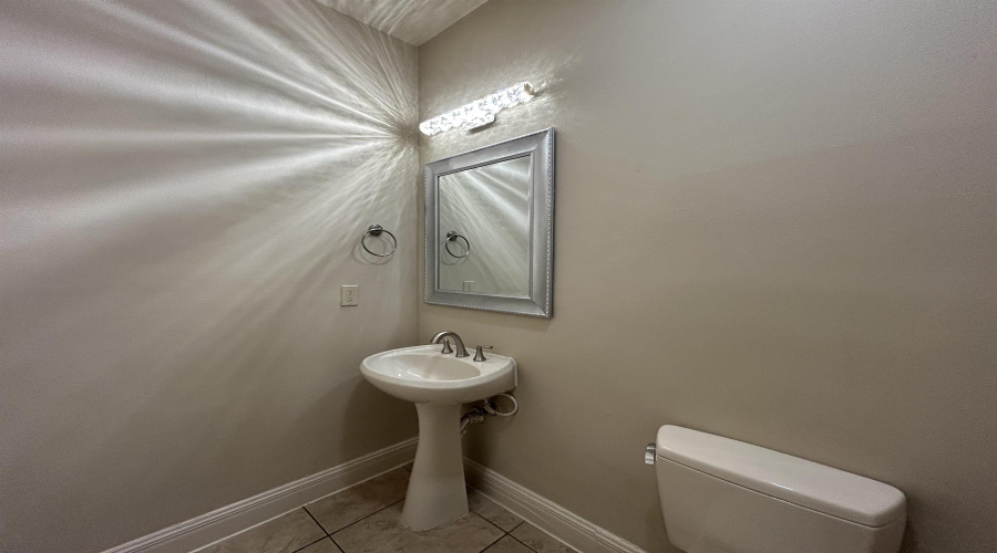 3335 Hagen Lp, LAREDO, Texas 78045, 3 Bedrooms Bedrooms, 8 Rooms Rooms,3 BathroomsBathrooms,Residential,For Rent,3335 Hagen Lp,20255435