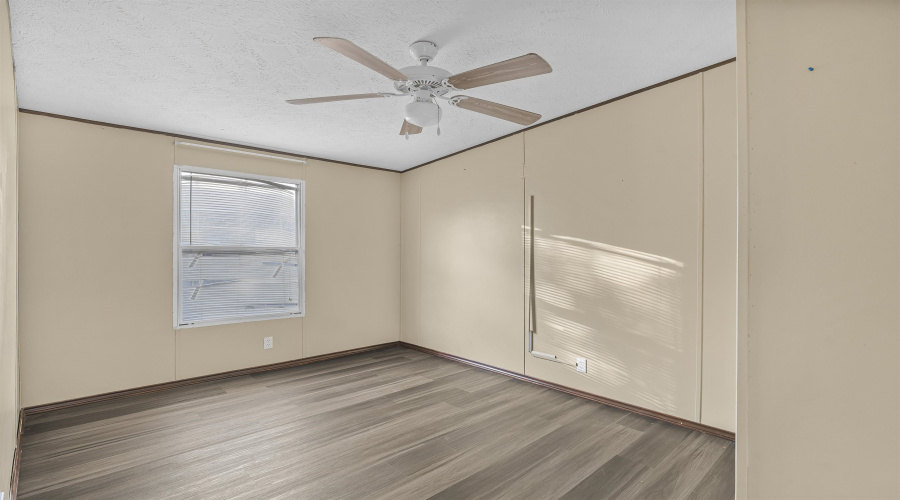 107 E San Carlos St, Laredo, Texas 78041, 4 Bedrooms Bedrooms, 5 Rooms Rooms,2 BathroomsBathrooms,Residential,For Sale,107 E San Carlos St,20255438