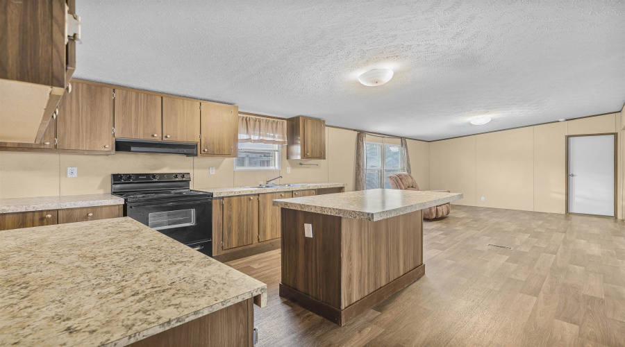 107 E San Carlos St, Laredo, Texas 78041, 4 Bedrooms Bedrooms, 5 Rooms Rooms,2 BathroomsBathrooms,Residential,For Sale,107 E San Carlos St,20255438