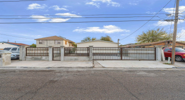 107 E San Carlos St, Laredo, Texas 78041, 4 Bedrooms Bedrooms, 5 Rooms Rooms,2 BathroomsBathrooms,Residential,For Sale,107 E San Carlos St,20255438