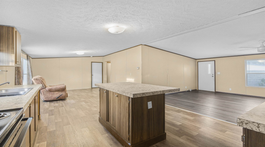 107 E San Carlos St, Laredo, Texas 78041, 4 Bedrooms Bedrooms, 5 Rooms Rooms,2 BathroomsBathrooms,Residential,For Sale,107 E San Carlos St,20255438