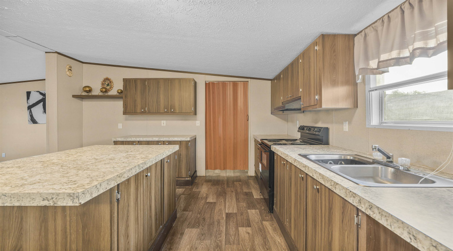 107 E San Carlos St, Laredo, Texas 78041, 4 Bedrooms Bedrooms, 5 Rooms Rooms,2 BathroomsBathrooms,Residential,For Sale,107 E San Carlos St,20255438