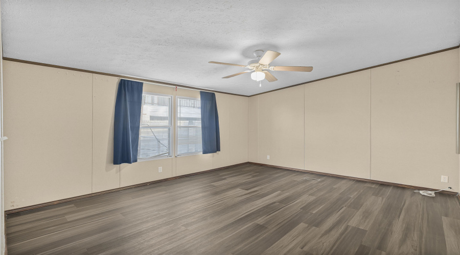 107 E San Carlos St, Laredo, Texas 78041, 4 Bedrooms Bedrooms, 5 Rooms Rooms,2 BathroomsBathrooms,Residential,For Sale,107 E San Carlos St,20255438