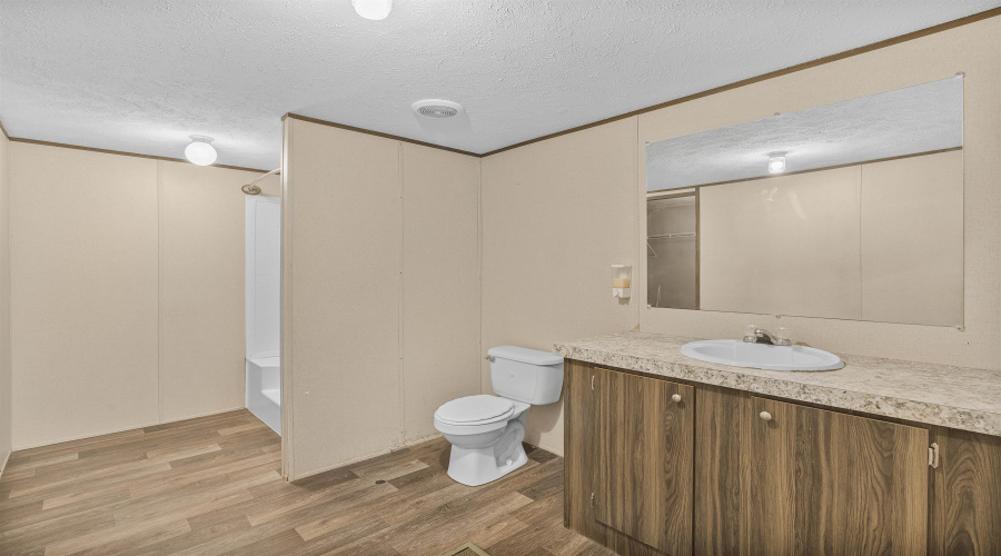 107 E San Carlos St, Laredo, Texas 78041, 4 Bedrooms Bedrooms, 5 Rooms Rooms,2 BathroomsBathrooms,Residential,For Sale,107 E San Carlos St,20255438