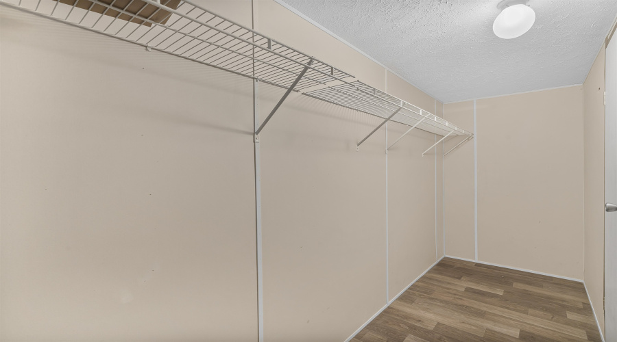 107 E San Carlos St, Laredo, Texas 78041, 4 Bedrooms Bedrooms, 5 Rooms Rooms,2 BathroomsBathrooms,Residential,For Sale,107 E San Carlos St,20255438