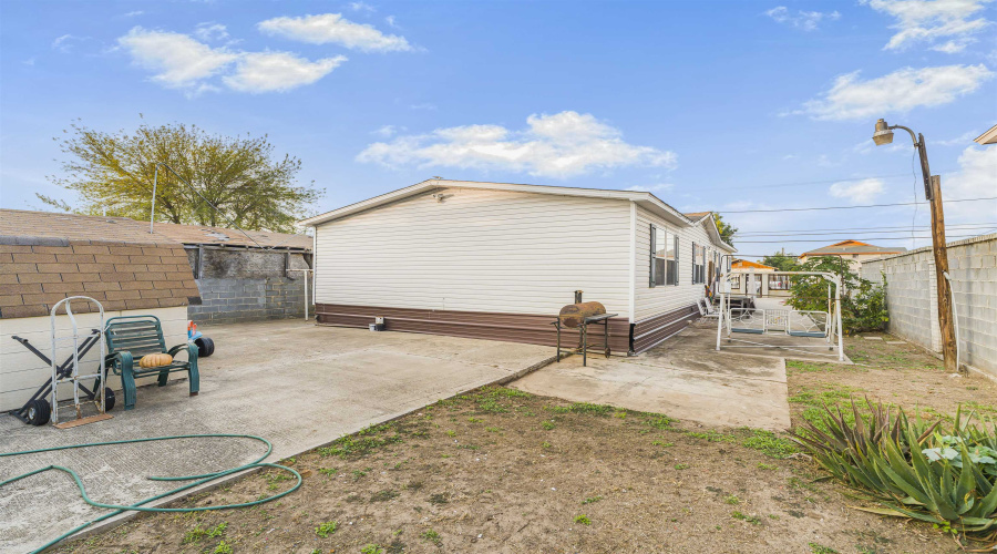 107 E San Carlos St, Laredo, Texas 78041, 4 Bedrooms Bedrooms, 5 Rooms Rooms,2 BathroomsBathrooms,Residential,For Sale,107 E San Carlos St,20255438