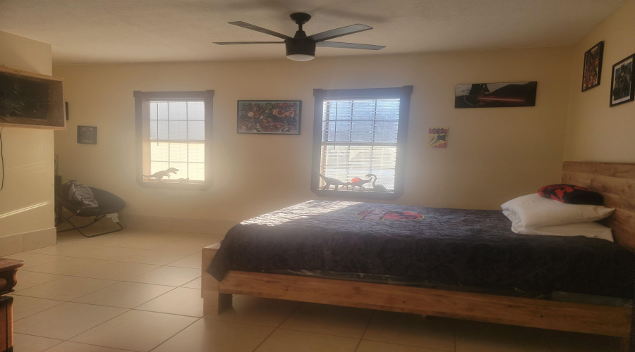 8704 Puerto Alegre, LAREDO, Texas 78045, 4 Bedrooms Bedrooms, 5 Rooms Rooms,2 BathroomsBathrooms,Residential,For Sale,8704 Puerto Alegre,20255439