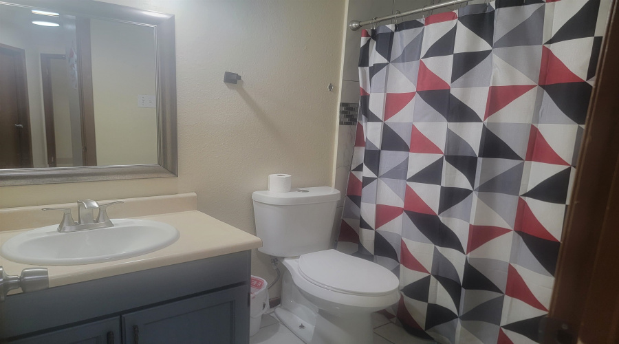 8704 Puerto Alegre, LAREDO, Texas 78045, 4 Bedrooms Bedrooms, 5 Rooms Rooms,2 BathroomsBathrooms,Residential,For Sale,8704 Puerto Alegre,20255439