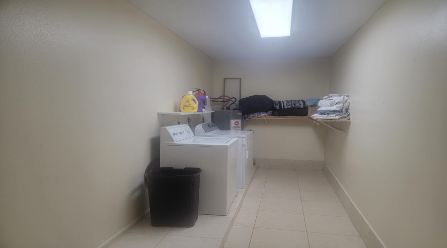 8704 Puerto Alegre, LAREDO, Texas 78045, 4 Bedrooms Bedrooms, 5 Rooms Rooms,2 BathroomsBathrooms,Residential,For Sale,8704 Puerto Alegre,20255439