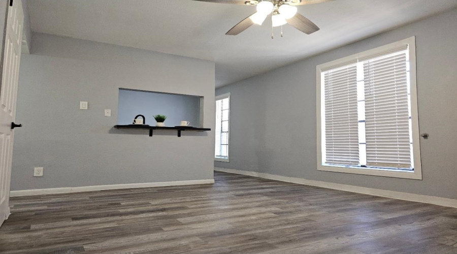 3020 Corpus Christi St, Laredo, Texas 78043, 2 Bedrooms Bedrooms, 3 Rooms Rooms,1 BathroomBathrooms,Residential,For Rent,3020 Corpus Christi St,20252782