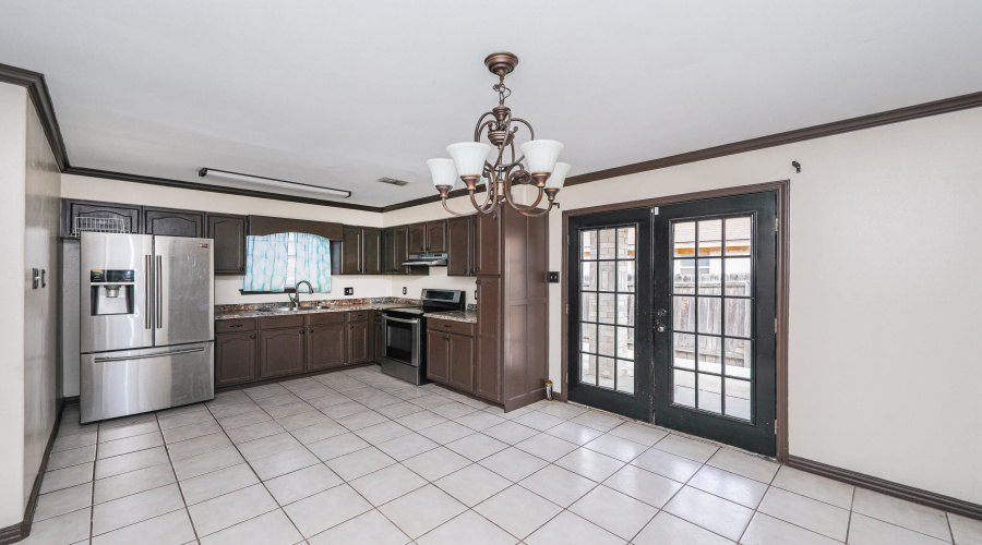 307 Lipan Dr, Laredo, Texas 78045, 3 Bedrooms Bedrooms, 5 Rooms Rooms,2 BathroomsBathrooms,Residential,For Sale,307 Lipan Dr,20255441