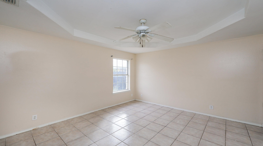 307 Lipan Dr, Laredo, Texas 78045, 3 Bedrooms Bedrooms, 5 Rooms Rooms,2 BathroomsBathrooms,Residential,For Sale,307 Lipan Dr,20255441