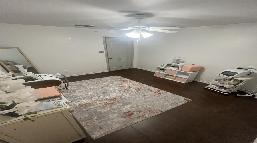 318 Cinnamon Teal Lp, Laredo, Texas 78041, 3 Bedrooms Bedrooms, 7 Rooms Rooms,2 BathroomsBathrooms,Residential,For Sale,318 Cinnamon Teal Lp,20253536