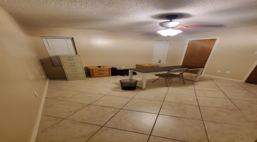 100 E Aurora St, Laredo, Texas 78041, 2 Bedrooms Bedrooms, 4 Rooms Rooms,1 BathroomBathrooms,Residential,For Sale,100 E Aurora St,20255444
