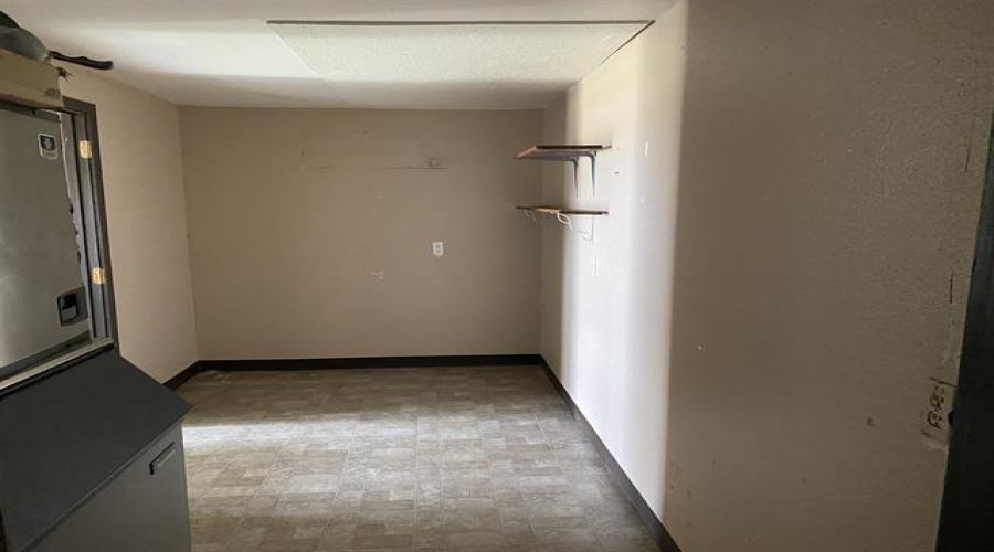 150 S U.S. Hwy 83, Zapata, Texas 78076, 1 Room Rooms,2 BathroomsBathrooms,Commercial retail/office,For Sale,150 S U.S. Hwy 83,20255455