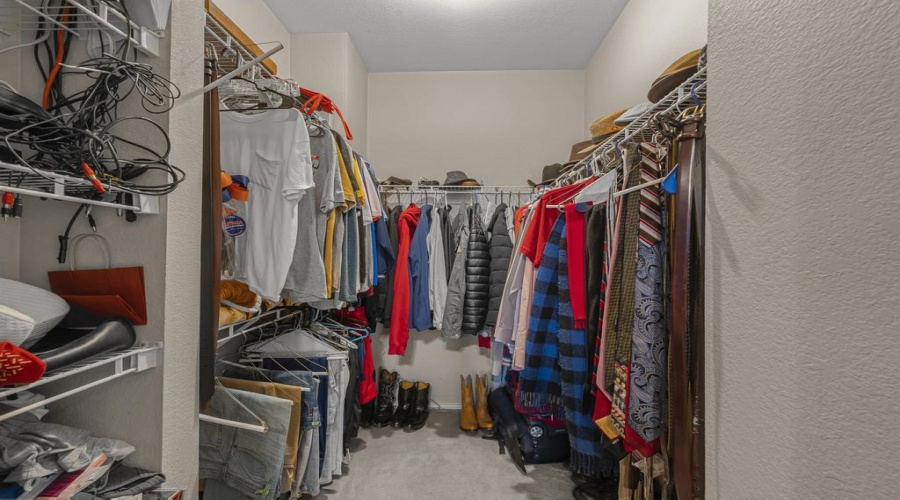 1718 Denmark Ln, Laredo, Texas 78045, 4 Bedrooms Bedrooms, 8 Rooms Rooms,2 BathroomsBathrooms,Residential,For Sale,1718 Denmark Ln,20255447