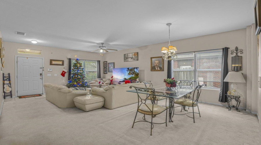 1718 Denmark Ln, Laredo, Texas 78045, 4 Bedrooms Bedrooms, 8 Rooms Rooms,2 BathroomsBathrooms,Residential,For Sale,1718 Denmark Ln,20255447