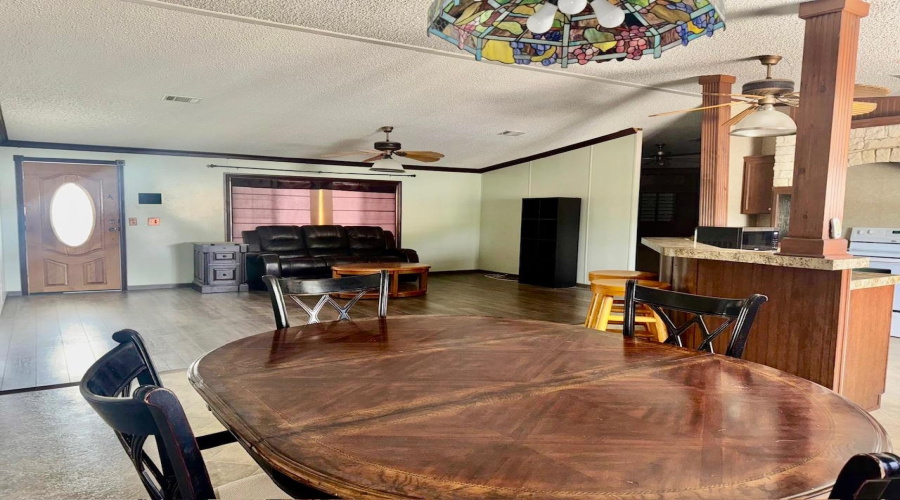 106 Autumn Ln., Zapata, Texas 78076, 3 Bedrooms Bedrooms, 6 Rooms Rooms,2 BathroomsBathrooms,Residential,For Sale,106 Autumn Ln.,20255457