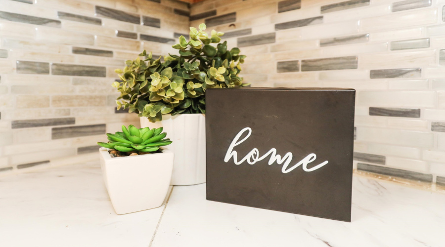 205 W San Carlos St, Laredo, Texas 78041, 2 Bedrooms Bedrooms, 5 Rooms Rooms,1 BathroomBathrooms,Residential,For Rent,205 W San Carlos St,20255458