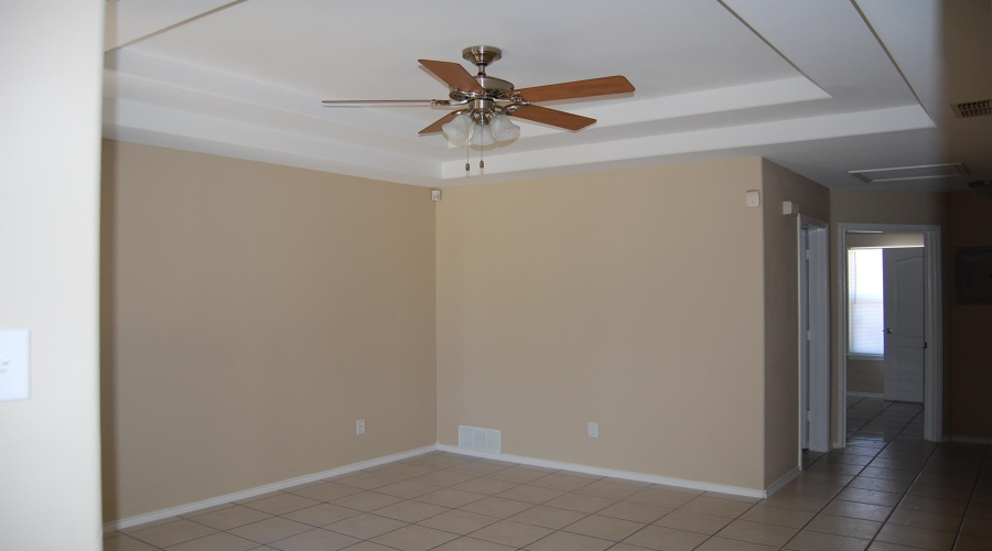 1007 Warren Ave, LAREDO, Texas 78046, 3 Bedrooms Bedrooms, 5 Rooms Rooms,2 BathroomsBathrooms,Residential,For Rent,1007 Warren Ave,20255460