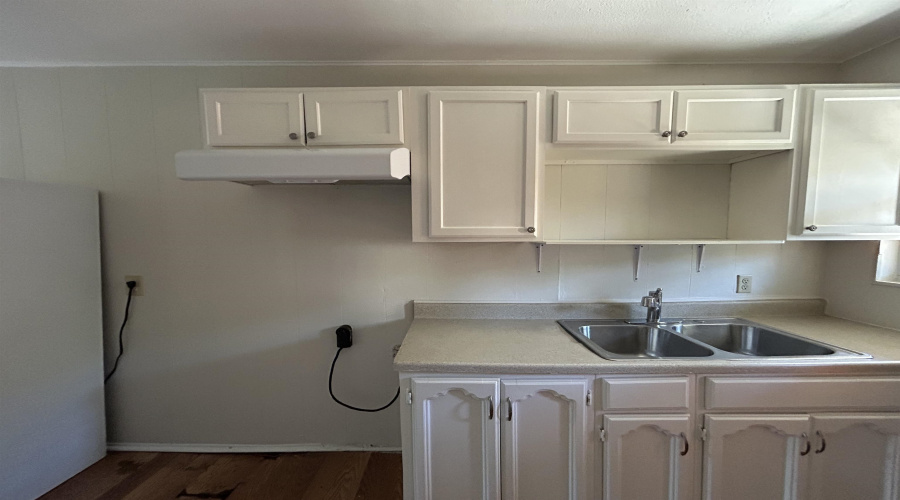 3004 Musser St, LAREDO, Texas 78043-4523, 2 Bedrooms Bedrooms, 3 Rooms Rooms,1 BathroomBathrooms,Residential,For Rent,3004 Musser St,20255462