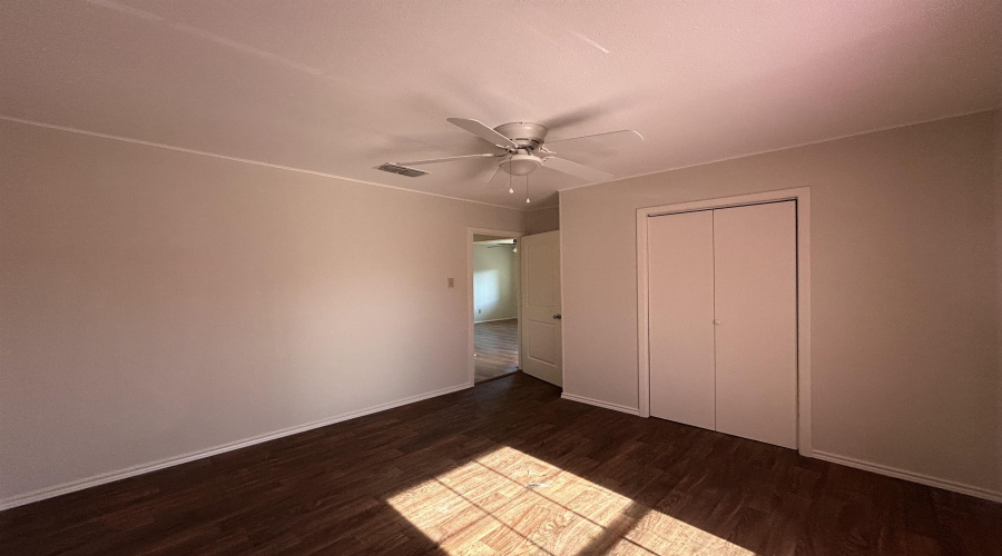 3004 Musser St, LAREDO, Texas 78043-4523, 2 Bedrooms Bedrooms, 3 Rooms Rooms,1 BathroomBathrooms,Residential,For Rent,3004 Musser St,20255462