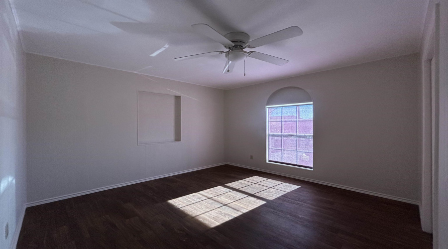 3004 Musser St, LAREDO, Texas 78043-4523, 2 Bedrooms Bedrooms, 3 Rooms Rooms,1 BathroomBathrooms,Residential,For Rent,3004 Musser St,20255462