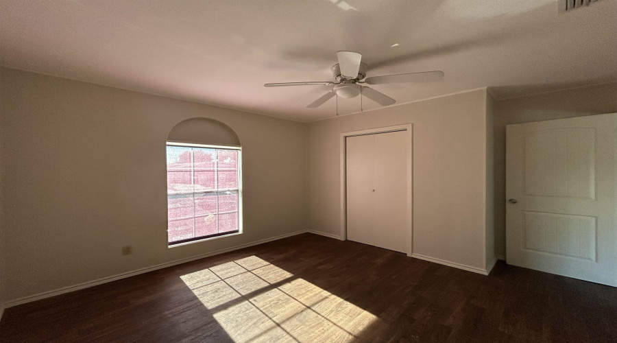 3004 Musser St, LAREDO, Texas 78043-4523, 2 Bedrooms Bedrooms, 3 Rooms Rooms,1 BathroomBathrooms,Residential,For Rent,3004 Musser St,20255462