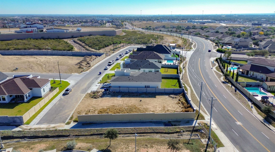 102 Prince Dr., LAREDO, Texas 78045, ,Land,For Sale,102 Prince Dr.,20255471
