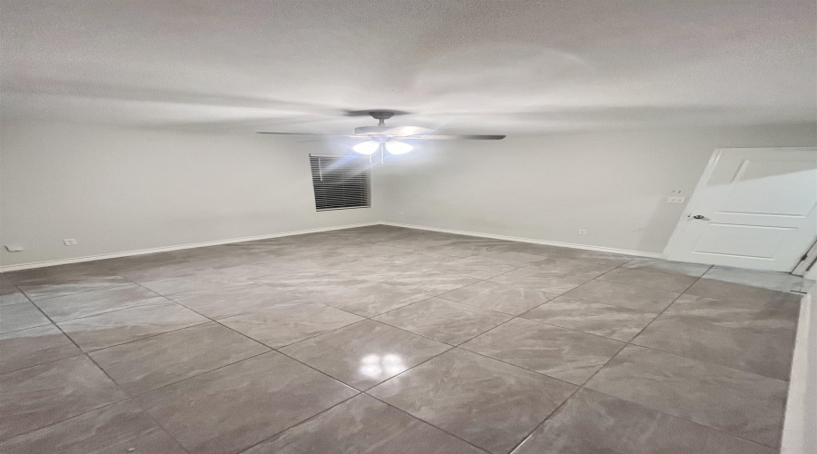 5412 Capilla St., Laredo, Texas 78046, 3 Bedrooms Bedrooms, 5 Rooms Rooms,2 BathroomsBathrooms,Residential,For Rent,5412 Capilla St.,20255472