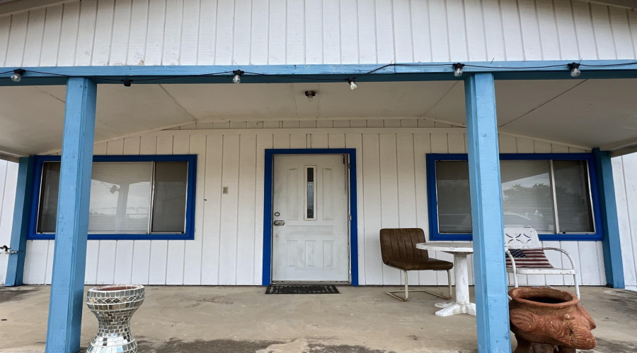 5425 Pena Ln, Zapata, Texas 78076, 3 Bedrooms Bedrooms, 5 Rooms Rooms,1 BathroomBathrooms,Residential,For Sale,5425 Pena Ln,20255473