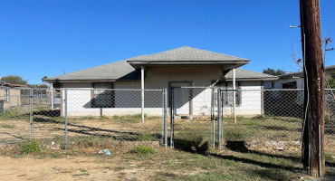3208 Lyon St, Laredo, Texas 78041, 2 Bedrooms Bedrooms, 4 Rooms Rooms,1 BathroomBathrooms,Residential,For Sale,3208 Lyon St,20255474