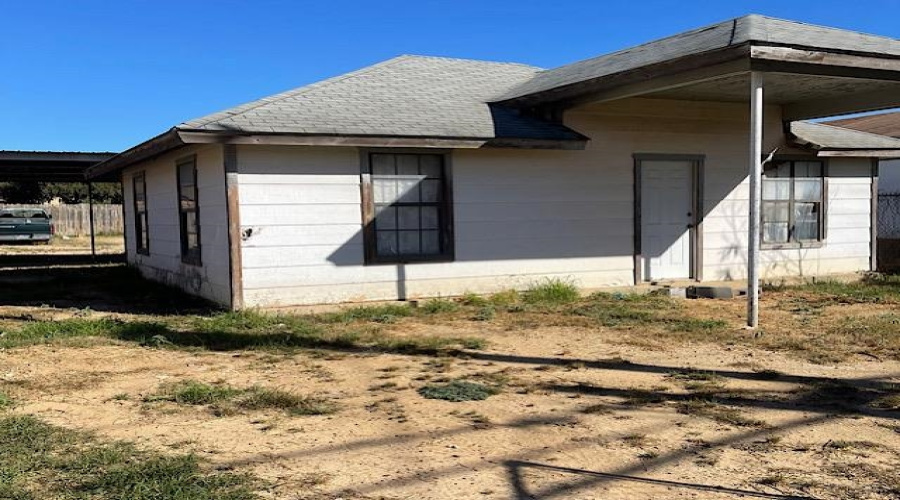3208 Lyon St, Laredo, Texas 78041, 2 Bedrooms Bedrooms, 4 Rooms Rooms,1 BathroomBathrooms,Residential,For Sale,3208 Lyon St,20255474